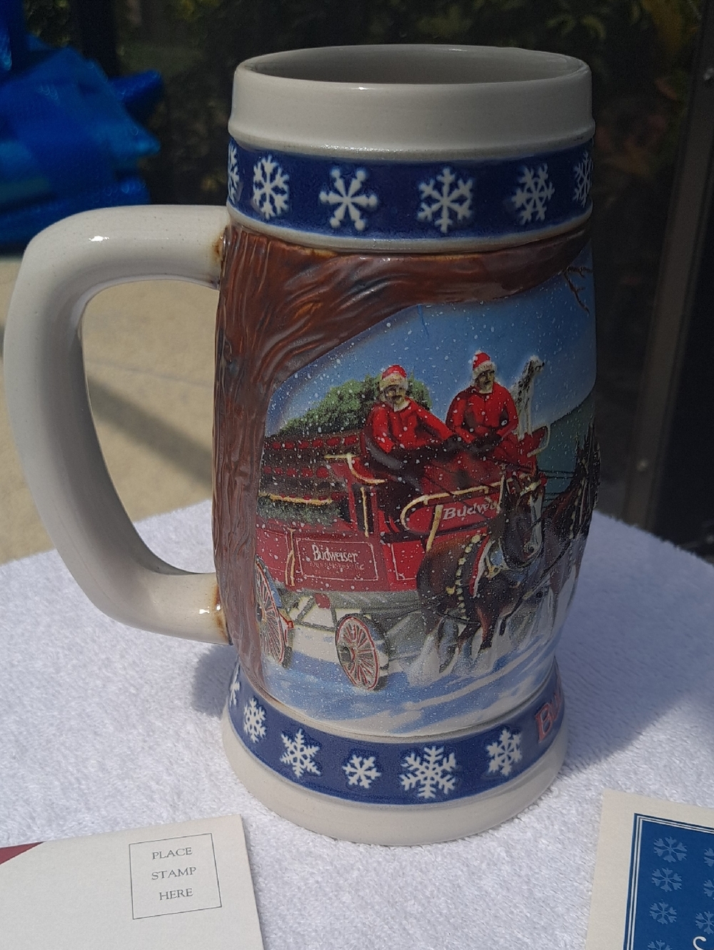 1995 VINTAGE Budweiser Red & Blue Holiday Clydesdale Ceramic Stein